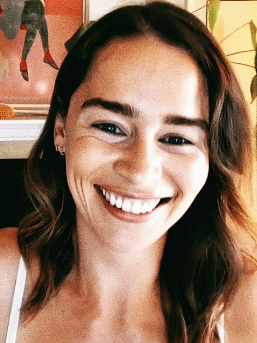 Emilia-Clarke-59231.jpg