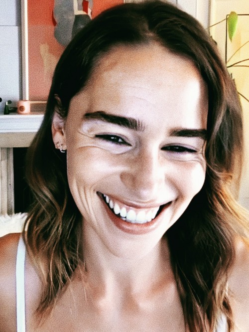 Emilia-Clarke-59232.jpg