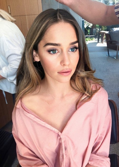 Emilia-Clarke-59237.jpg