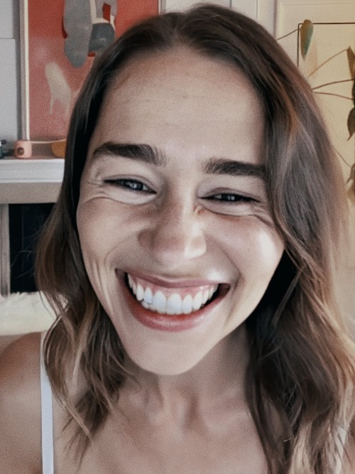 Emilia-Clarke-59260.jpg