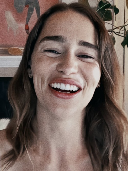 Emilia-Clarke-59261.jpg
