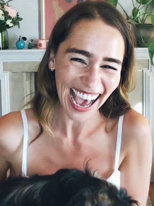 Emilia-Clarke-59275.jpg