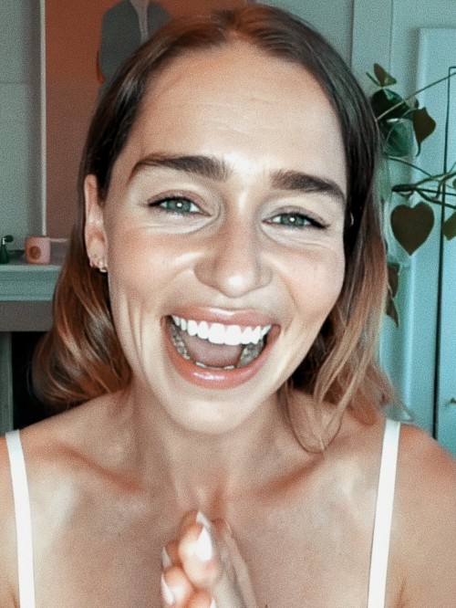 Emilia-Clarke-59282.jpg