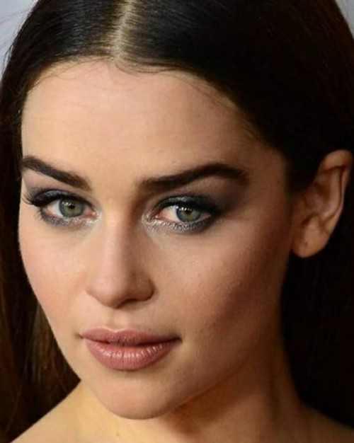 Emilia-Clarke-59401.jpg