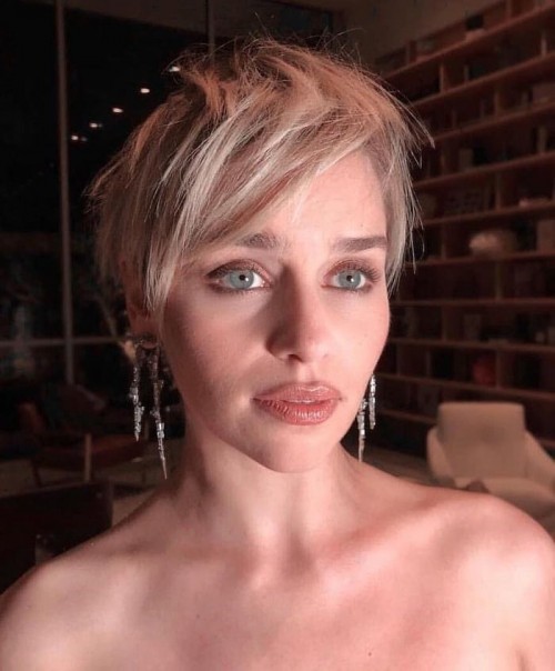 Emilia-Clarke-59402.jpg