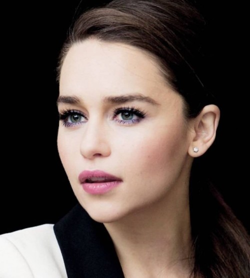 Emilia-Clarke-59907.jpg