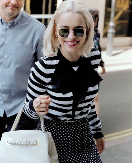 Emilia-Clarke-59967947acb12a277f3b2.jpg