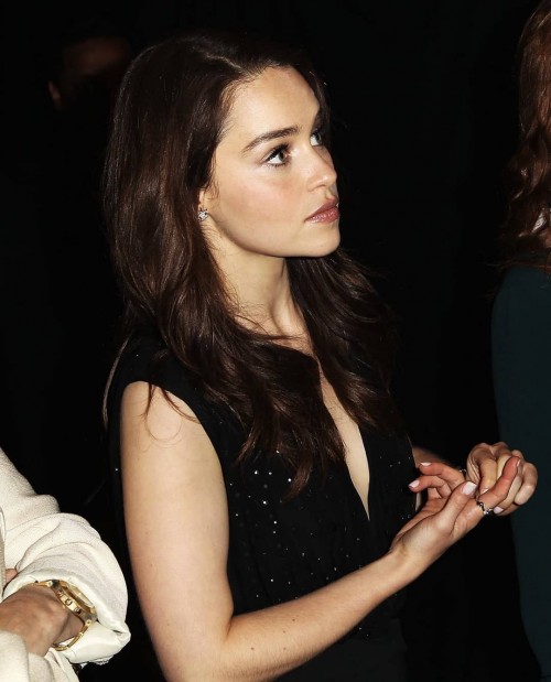 Emilia-Clarke-59996783ca7dfa3890d2d.jpg