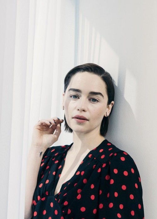 Emilia-Clarke-60067.jpg