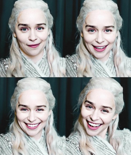 Emilia-Clarke-60142.jpg