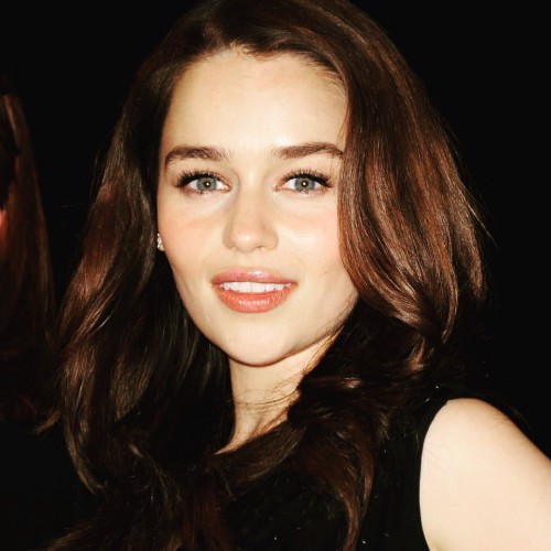 Emilia-Clarke-60382.jpg