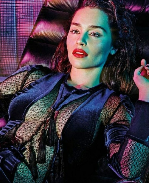 Emilia-Clarke-60398.jpg