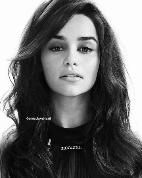 Emilia-Clarke-60616.jpg