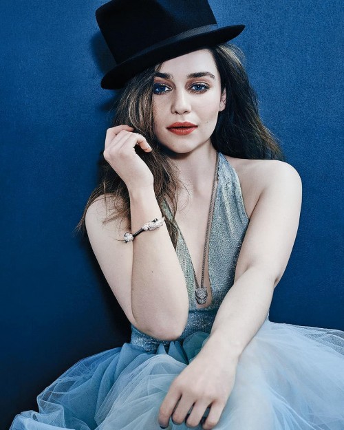 Emilia-Clarke-60709.jpg