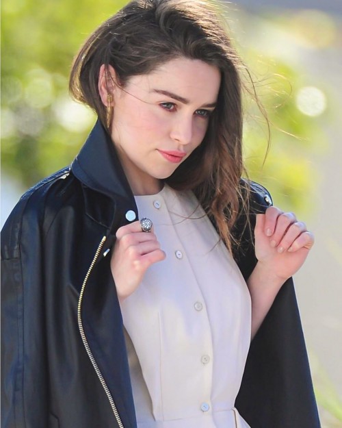 Emilia-Clarke-60760.jpg