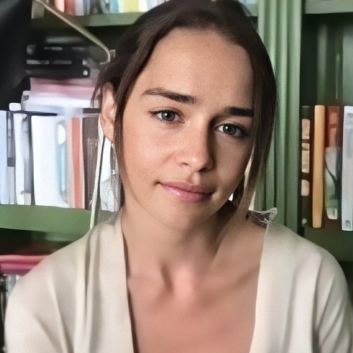 Emilia-Clarke-60863.jpg