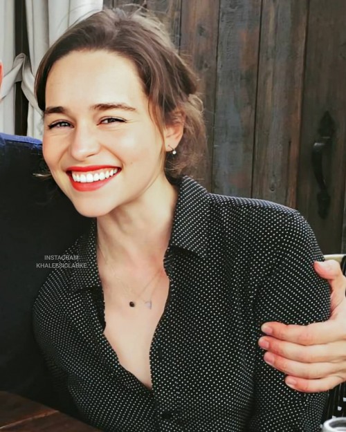 Emilia-Clarke-60896.jpg