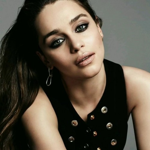 Emilia-Clarke-60936.jpg