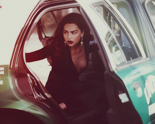 Emilia-Clarke-6101704564b01fef35b8c.jpg