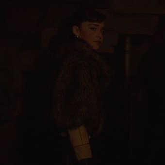Emilia-Clarke-61022.jpg