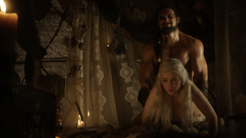 Emilia-Clarke-61032.png