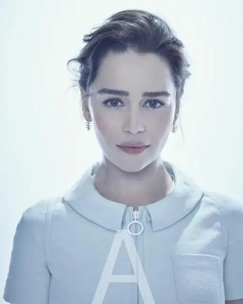 Emilia-Clarke-61036c59688d9e56752d5.jpg