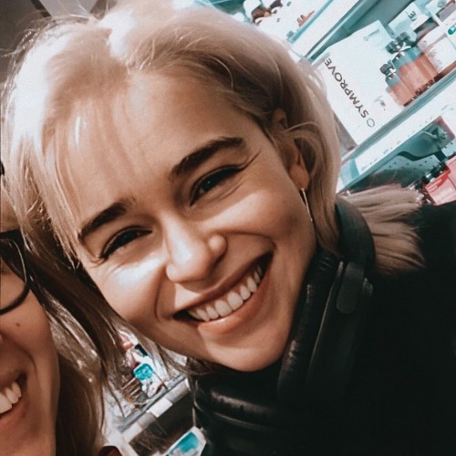 Emilia-Clarke-61051205ba0751d81f1e2.jpg