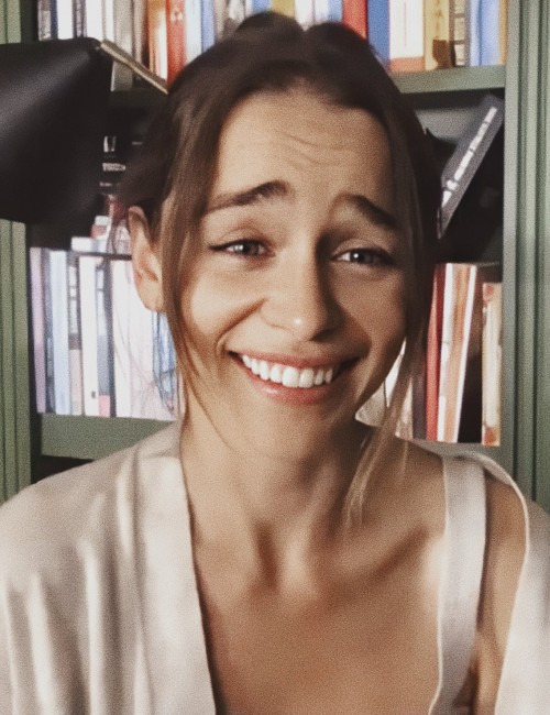 Emilia-Clarke-61076.jpg
