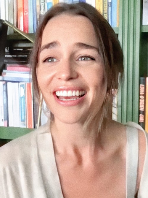 Emilia-Clarke-61093.jpg
