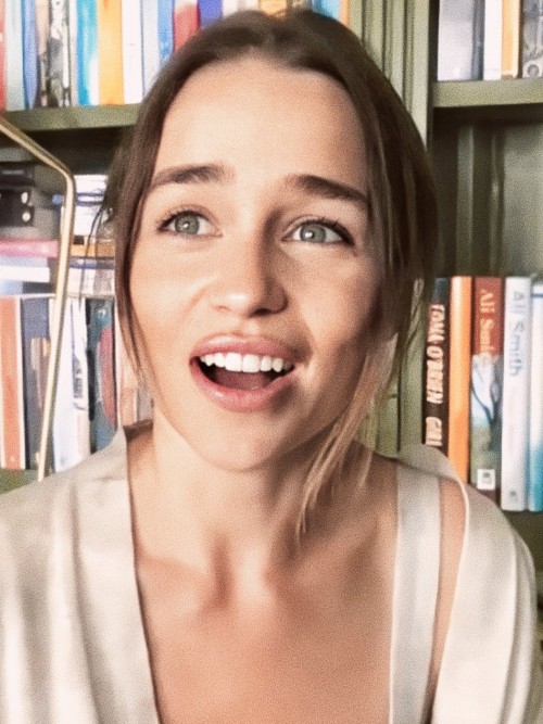 Emilia-Clarke-61097.jpg