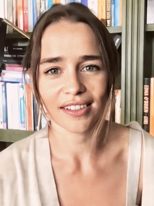 Emilia-Clarke-61098.jpg