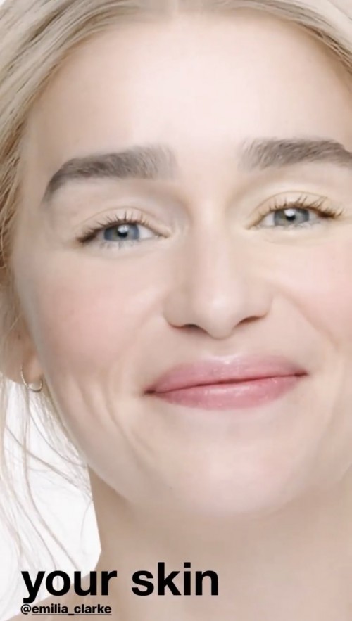 Emilia-Clarke-61107cf80deed24f6334d.jpg