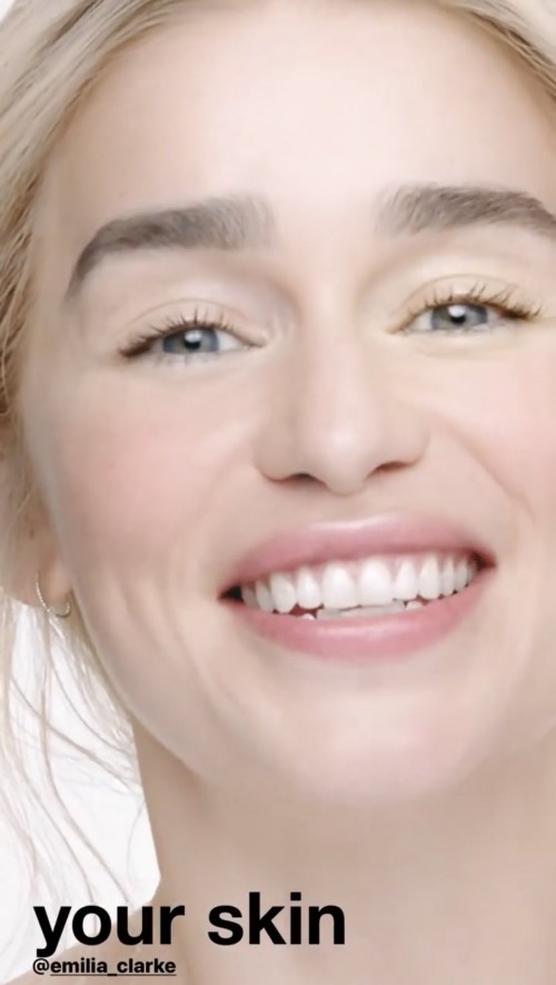 Emilia-Clarke-61108.jpg