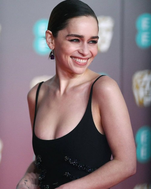 Emilia-Clarke-61352.jpg