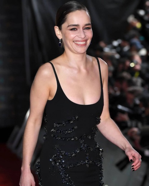 Emilia-Clarke-61355.jpg