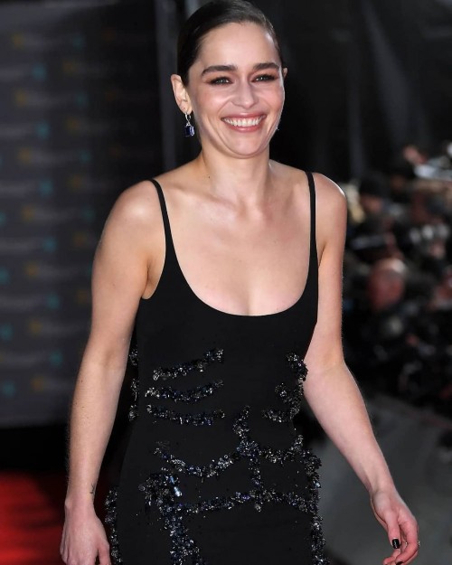 Emilia-Clarke-61358.jpg