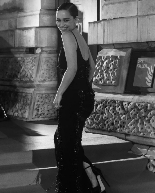 Emilia-Clarke-61375.jpg