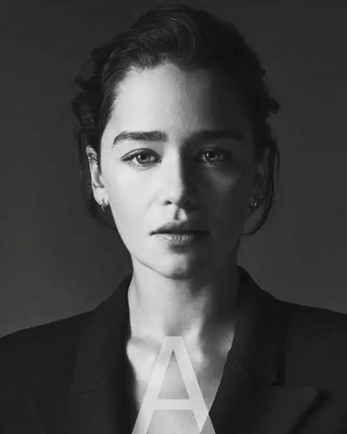 Emilia-Clarke-61401.jpg