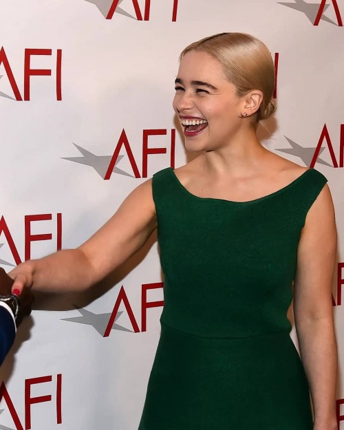 Emilia-Clarke-61437.jpg