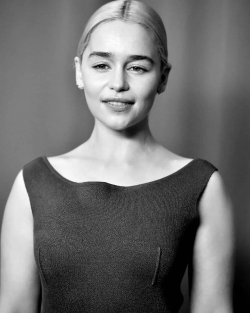 Emilia-Clarke-61438.jpg