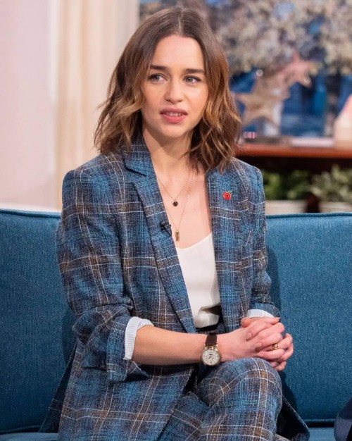 Emilia-Clarke-61447.jpg
