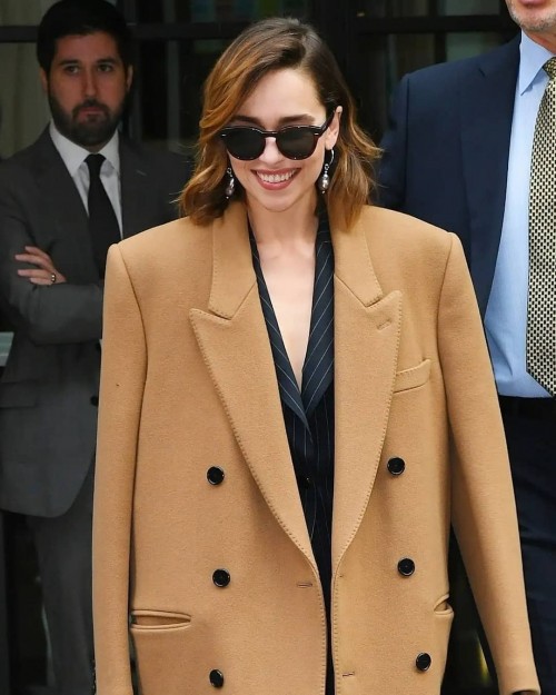 Emilia-Clarke-61483.jpg