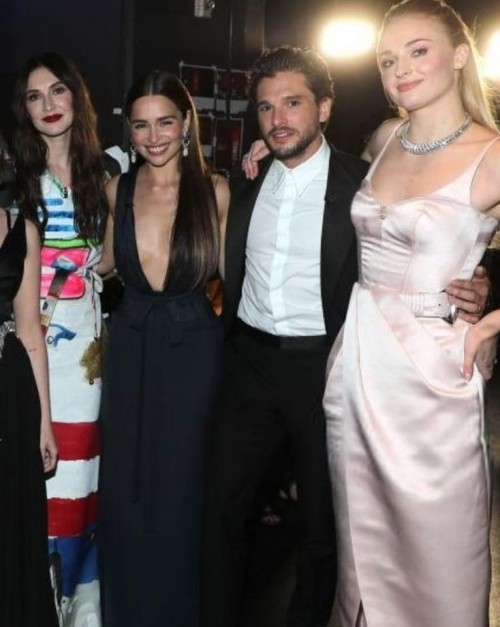 Emilia-Clarke-61655.jpg