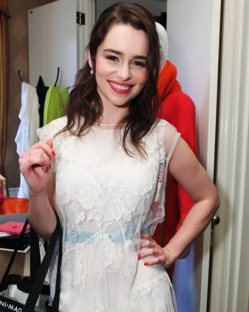 Emilia-Clarke-61936.jpg