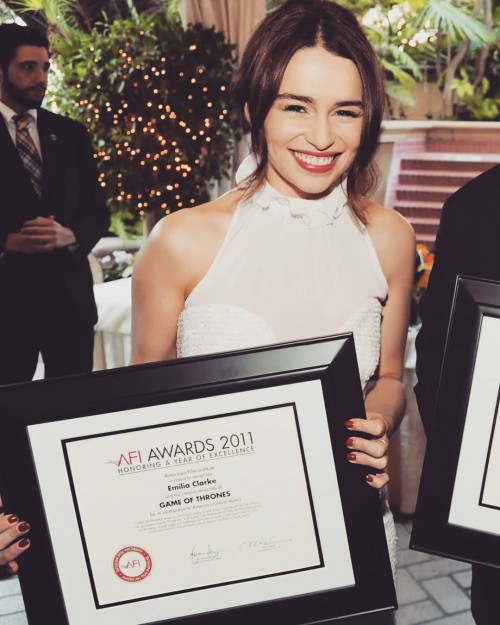 Emilia-Clarke-61973.jpg