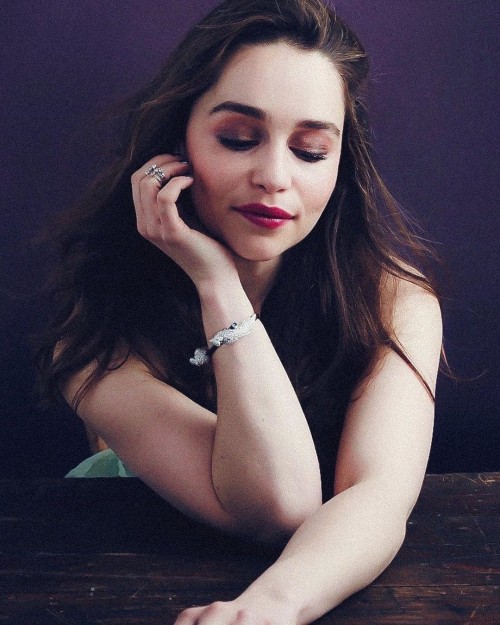 Emilia-Clarke-62847.jpg