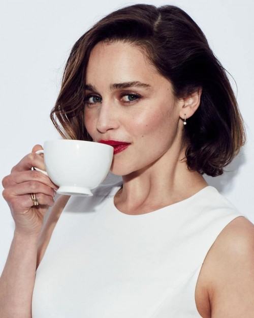 Emilia-Clarke-62863.jpg