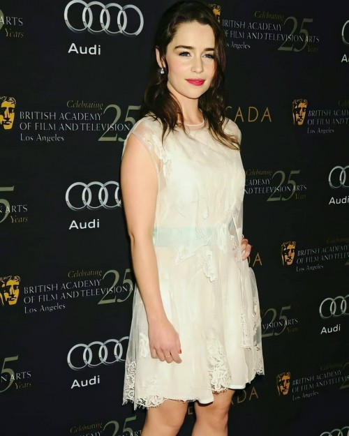 Emilia-Clarke-62903.jpg