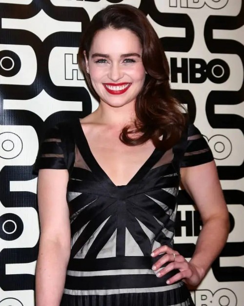 Emilia-Clarke-63094.jpg