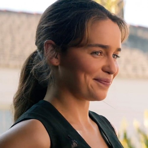 Emilia-Clarke-63604b496b1574ee14021.jpg